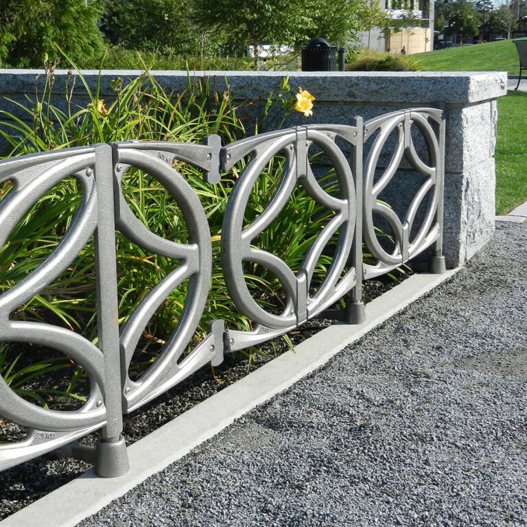 'Interlaken' Planter Fence, Raw Cast Iron